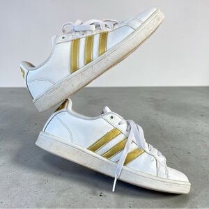 ADIDAS Women's Cloudfoam Advantage (7.5)